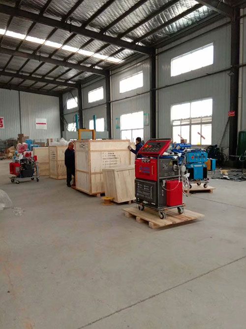 江蘇常州聚脲噴塗設備銷售商(圖2) 徐州市客戶防腐防水聚脲噴塗設備
